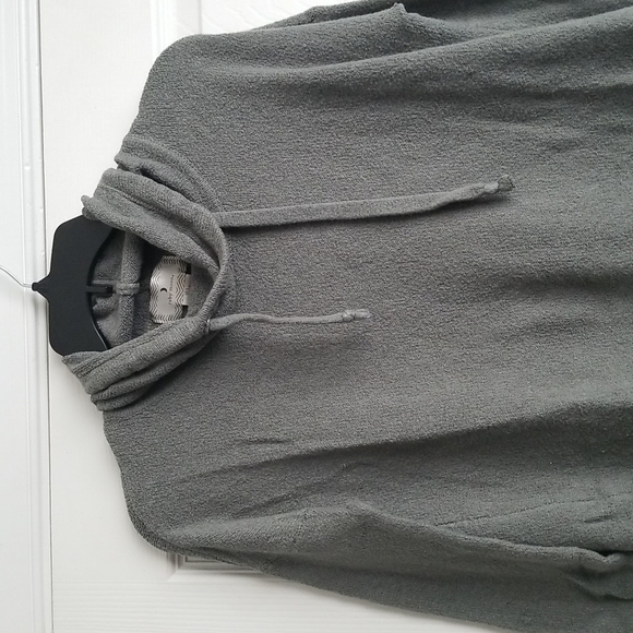 Ruby Moon Women's Top - Picture 4 of 10